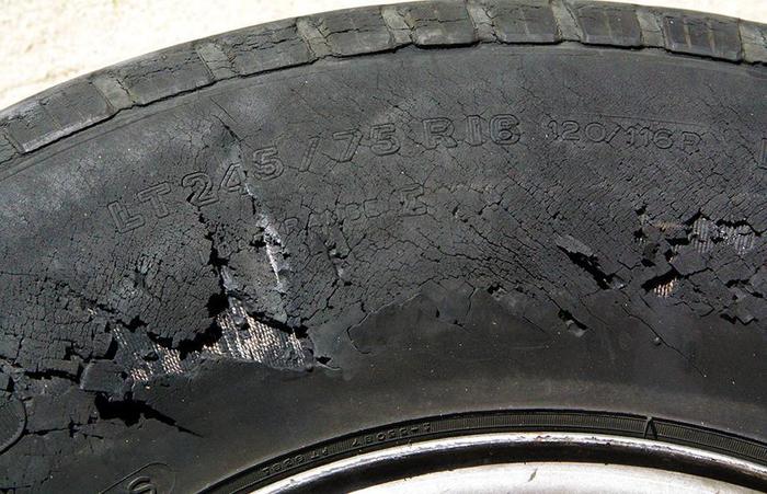 ДЕФЕКТЫ ШИН: Боковая зона